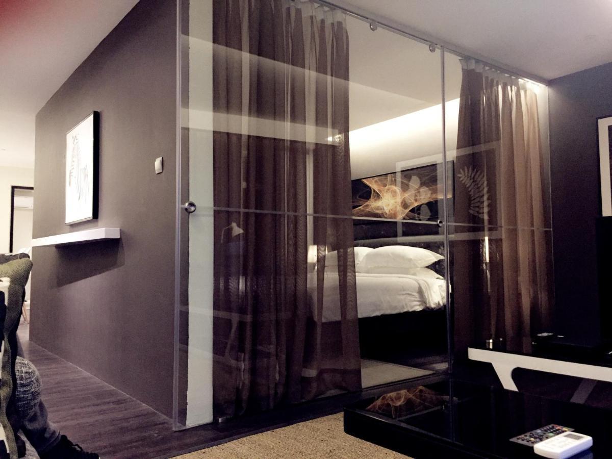 M Roof & Residences