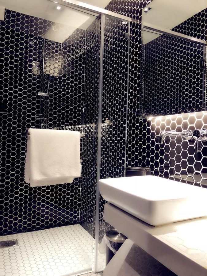 M Roof & Residences 4*
